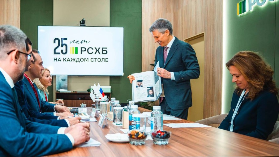 Глава РСХБ Борис Листов